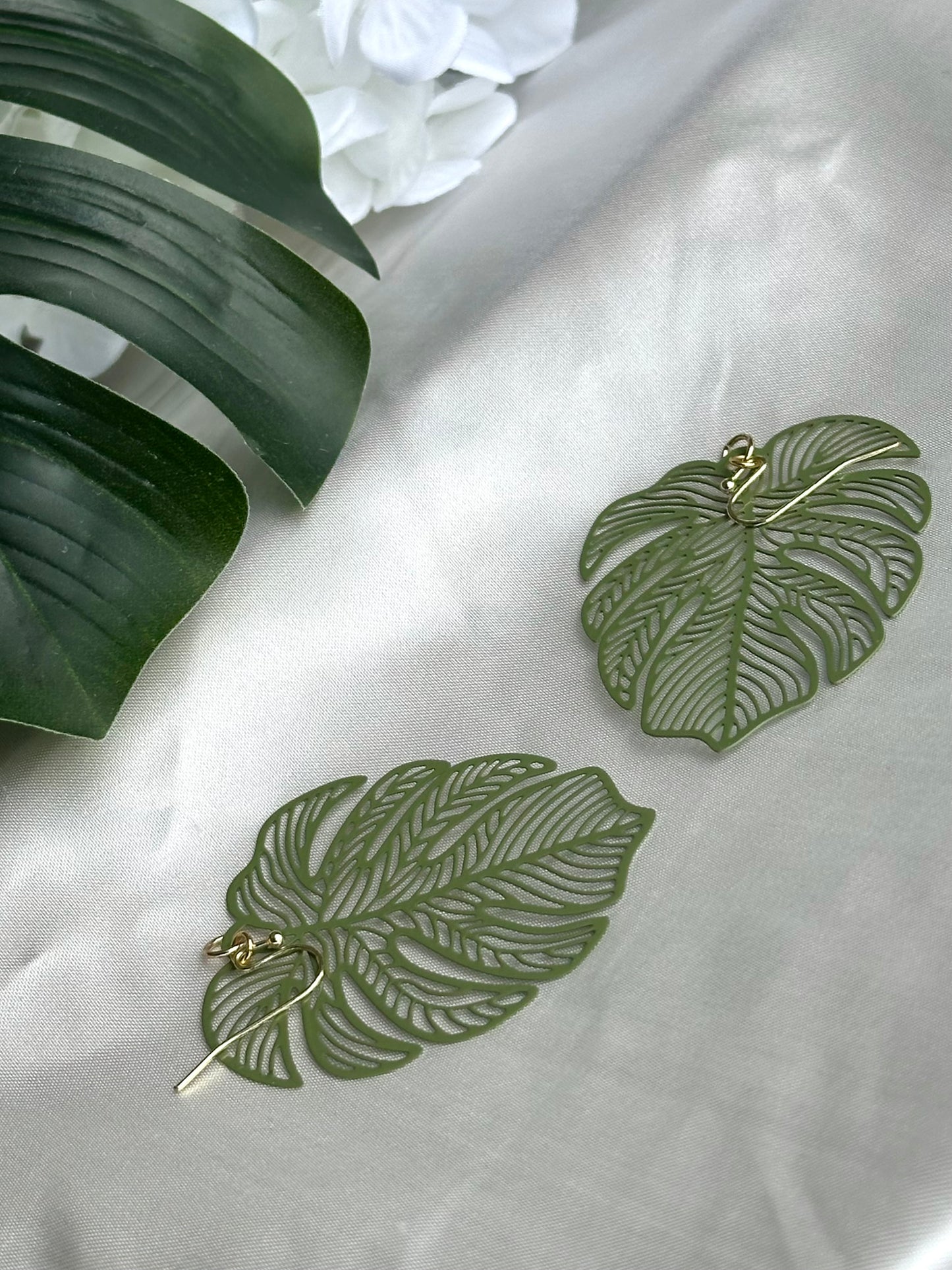 Monstera Leaf Earrings