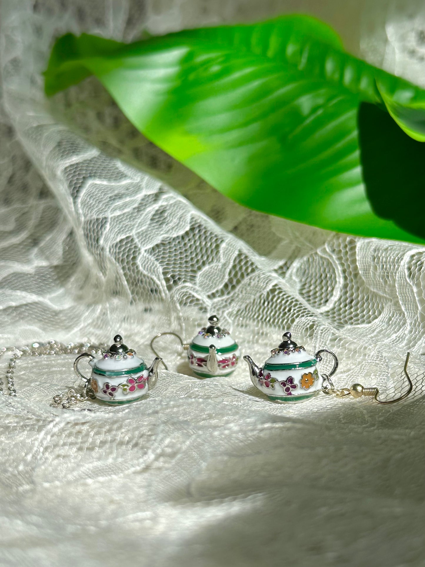 Tea Pot Necklace & Earrings set