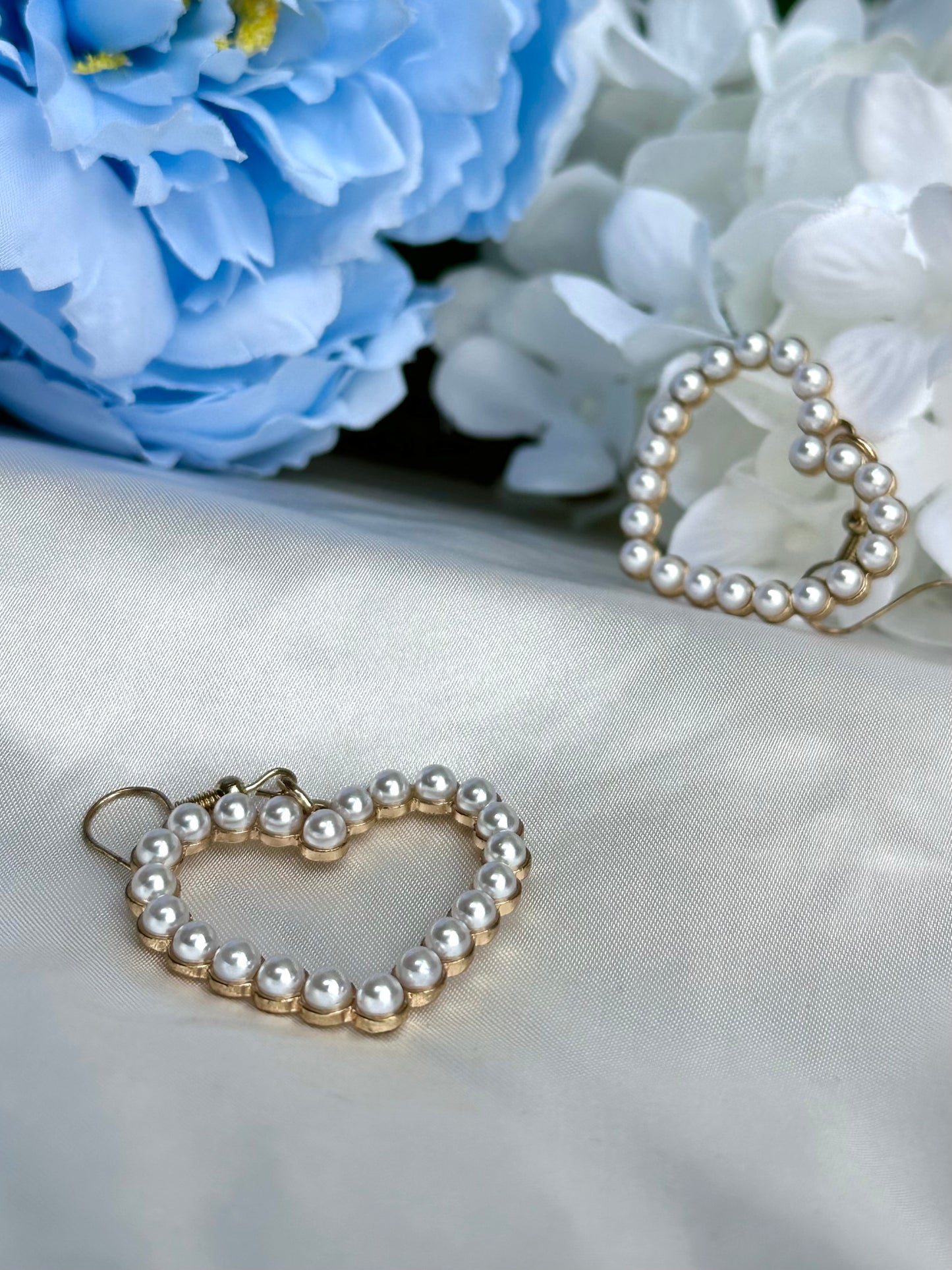 Pearl Hearts Earrings