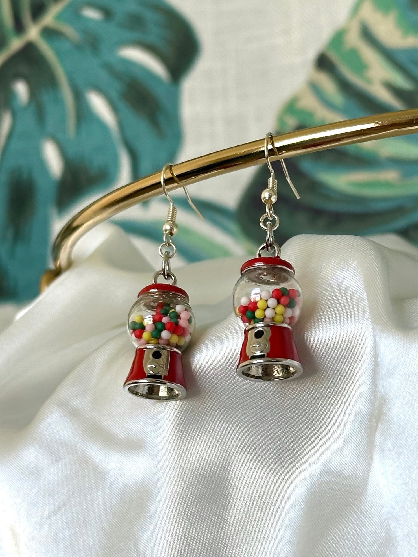 Bubblegum Dispenser Earrings (Shaker)