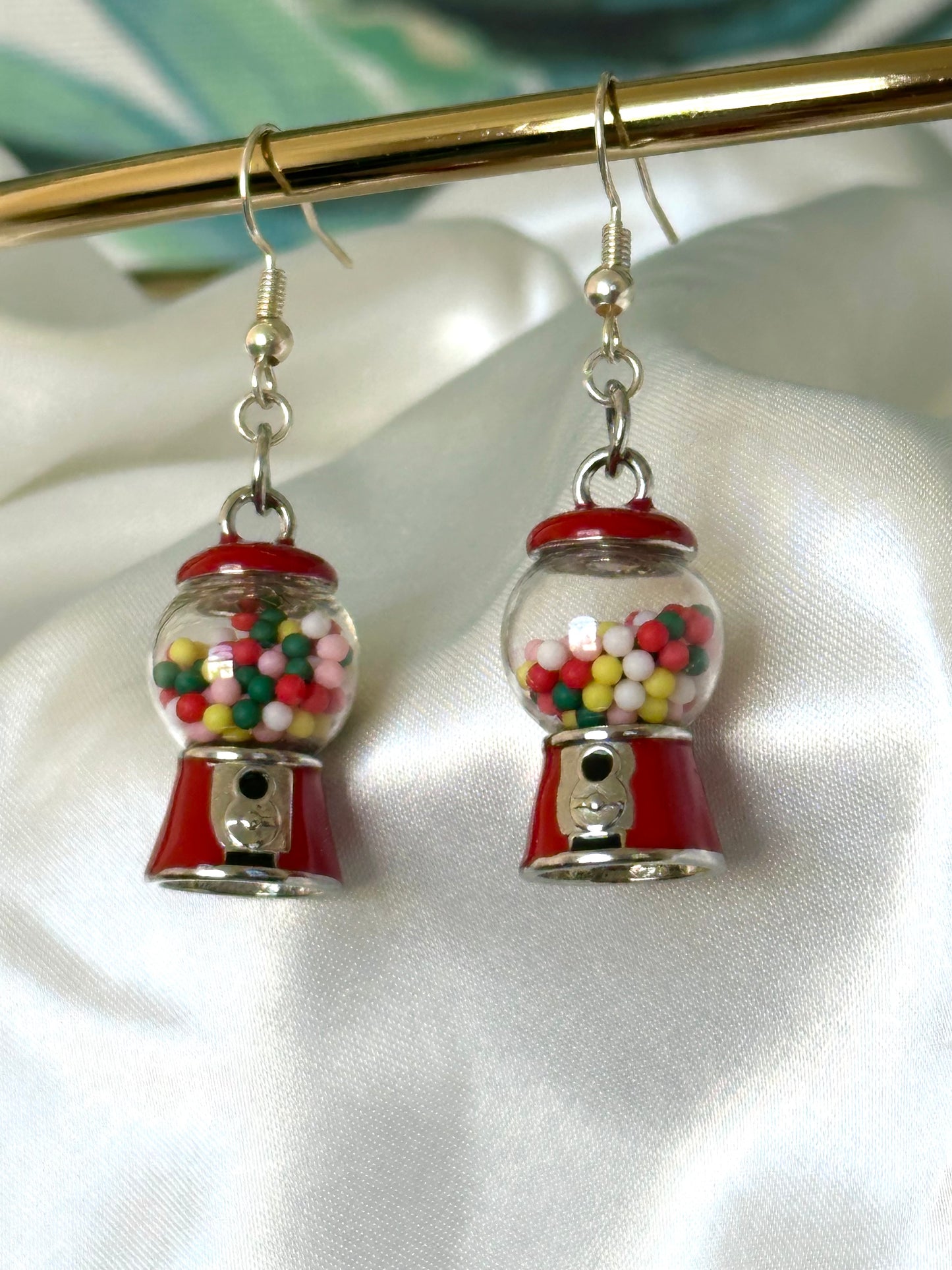 Bubblegum Dispenser Earrings (Shaker)
